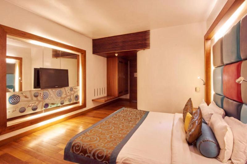 Hotel Manali Continental Zewnętrze zdjęcie